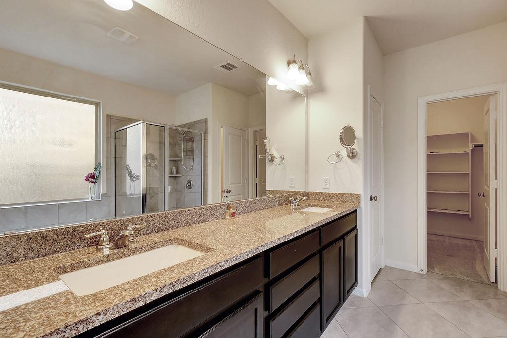 153  Crescent Heights Dr, photo 6