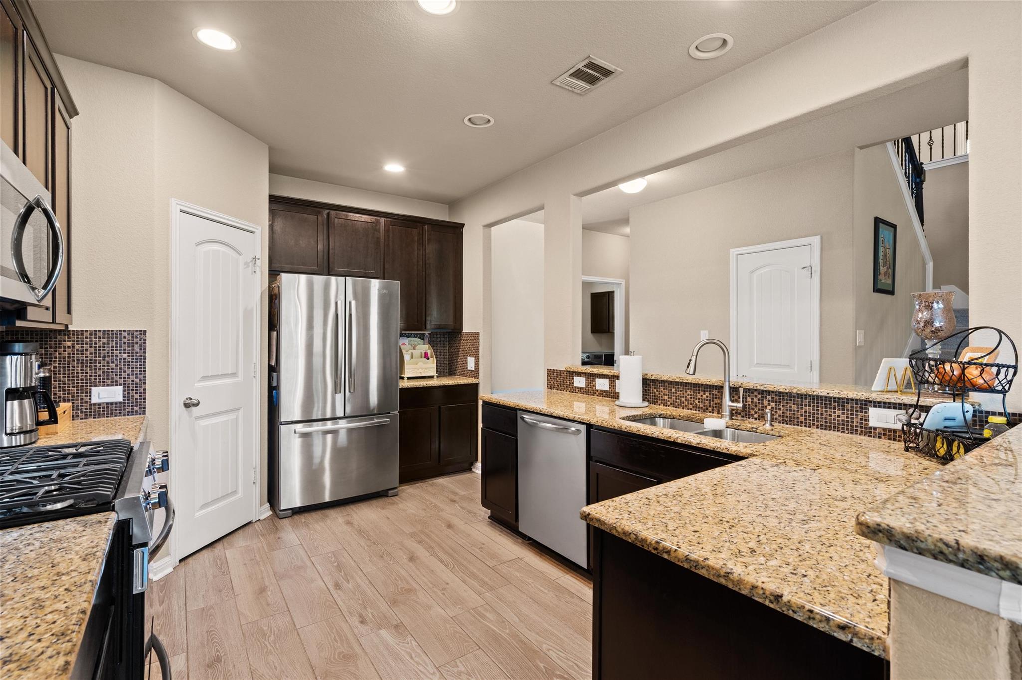 216  Arrezo Ln, photo 11