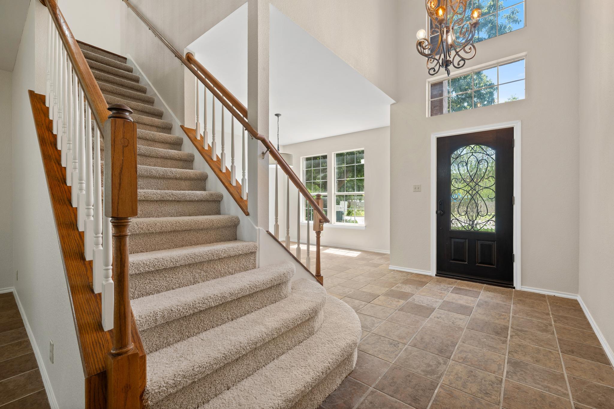 1304  Meadow Lark Dr, photo 4