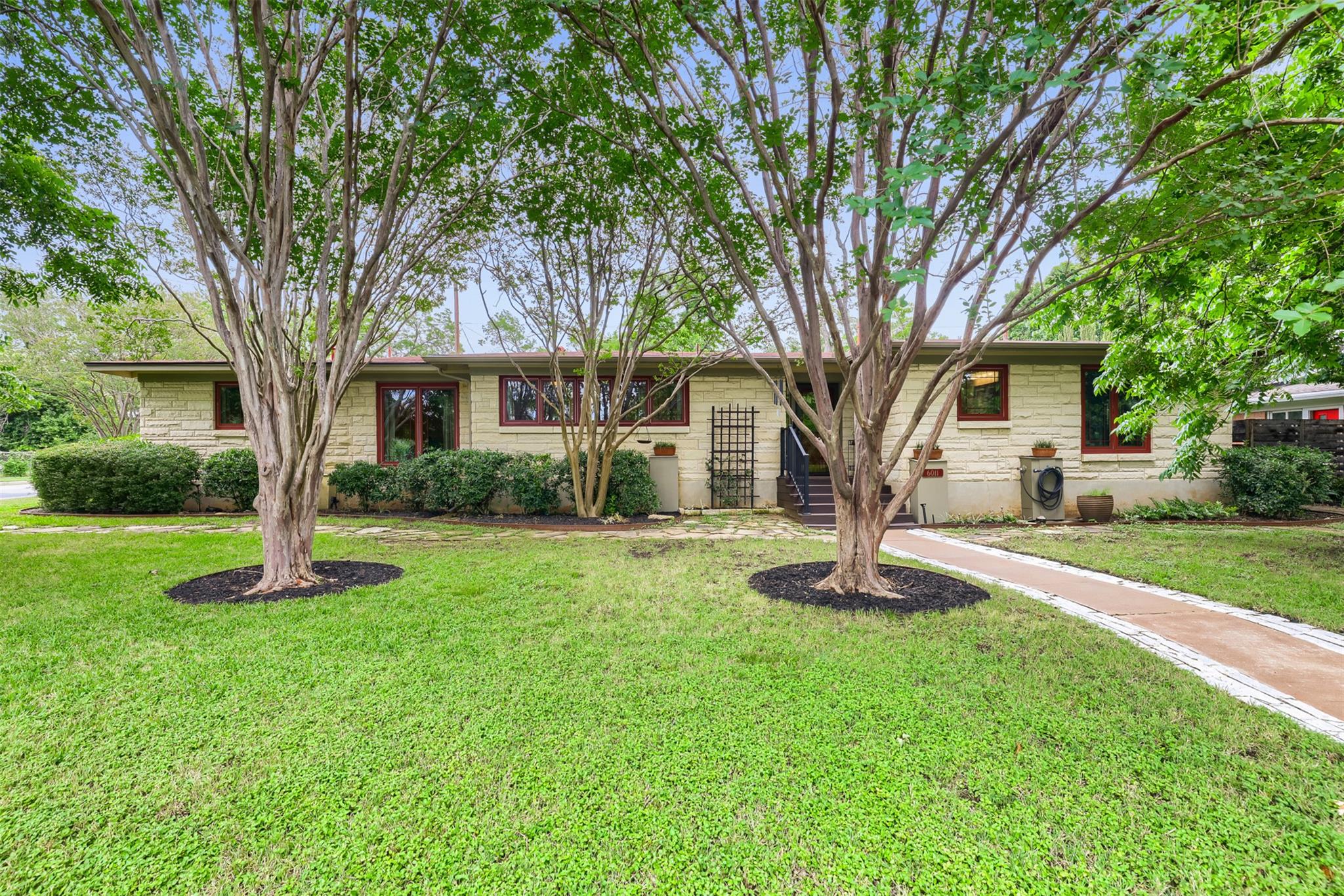 6011  Shoal Creek Blvd, photo 3