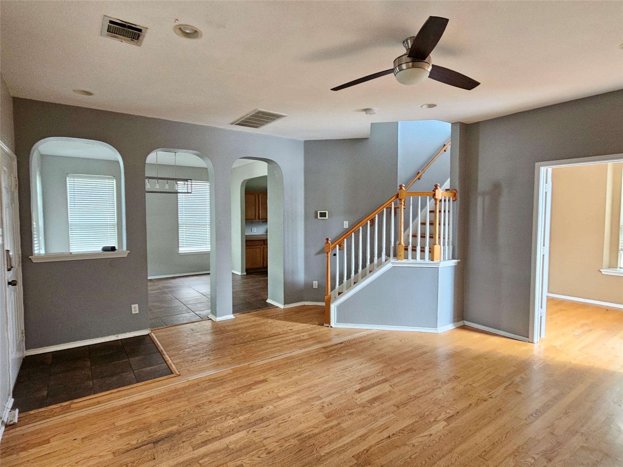 4672  Mather None, photo 3