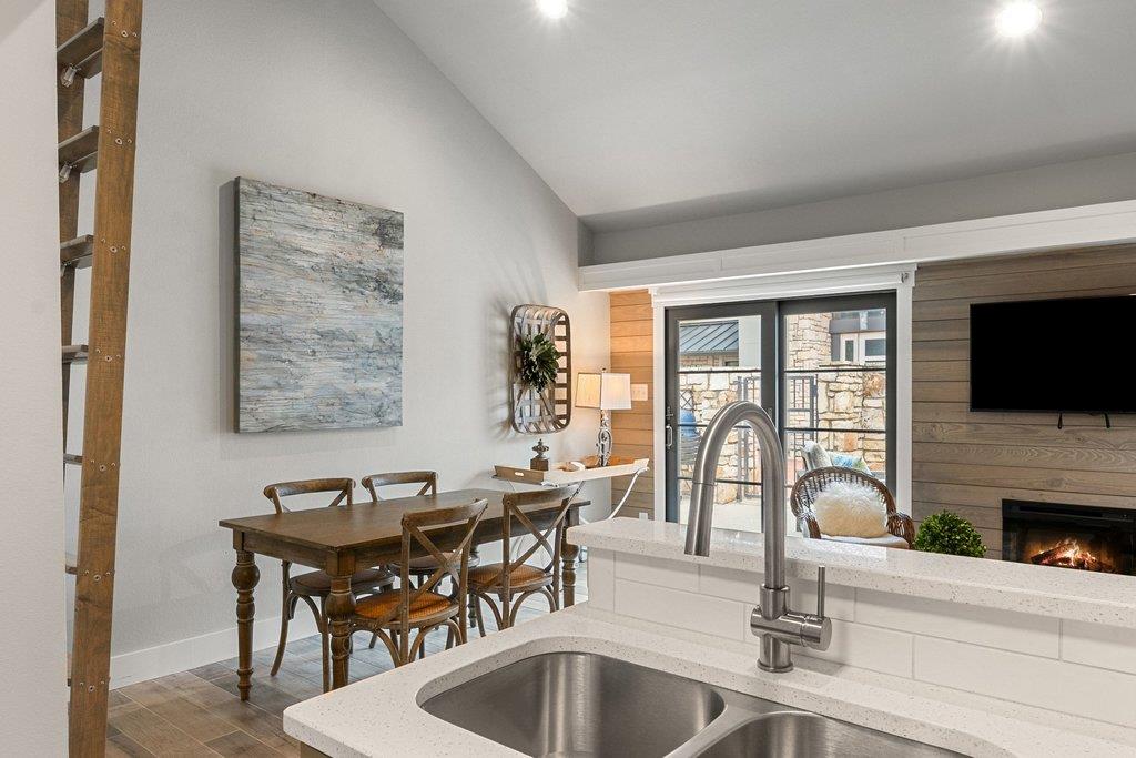103  Island Dr  #2, photo 8