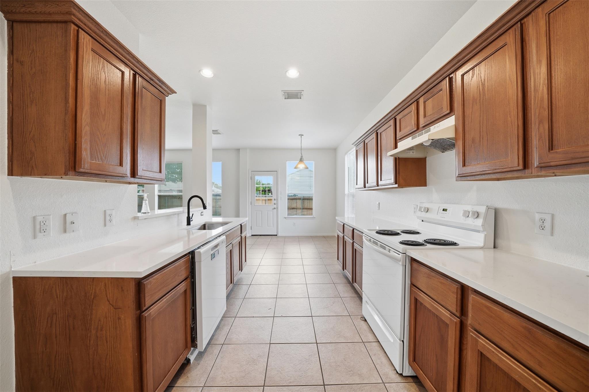 118  Invierno St, photo 12