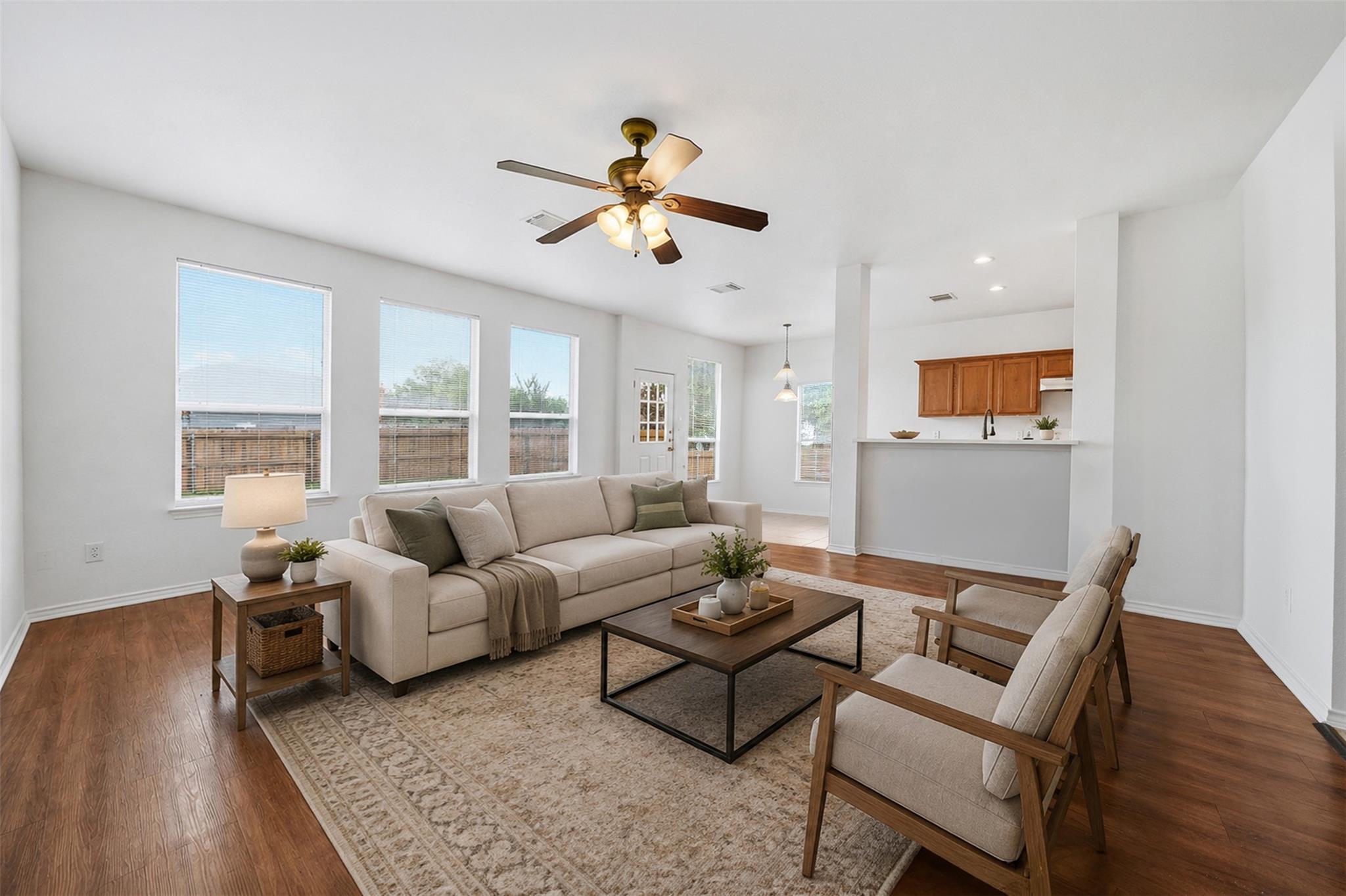 118  Invierno St, photo 5