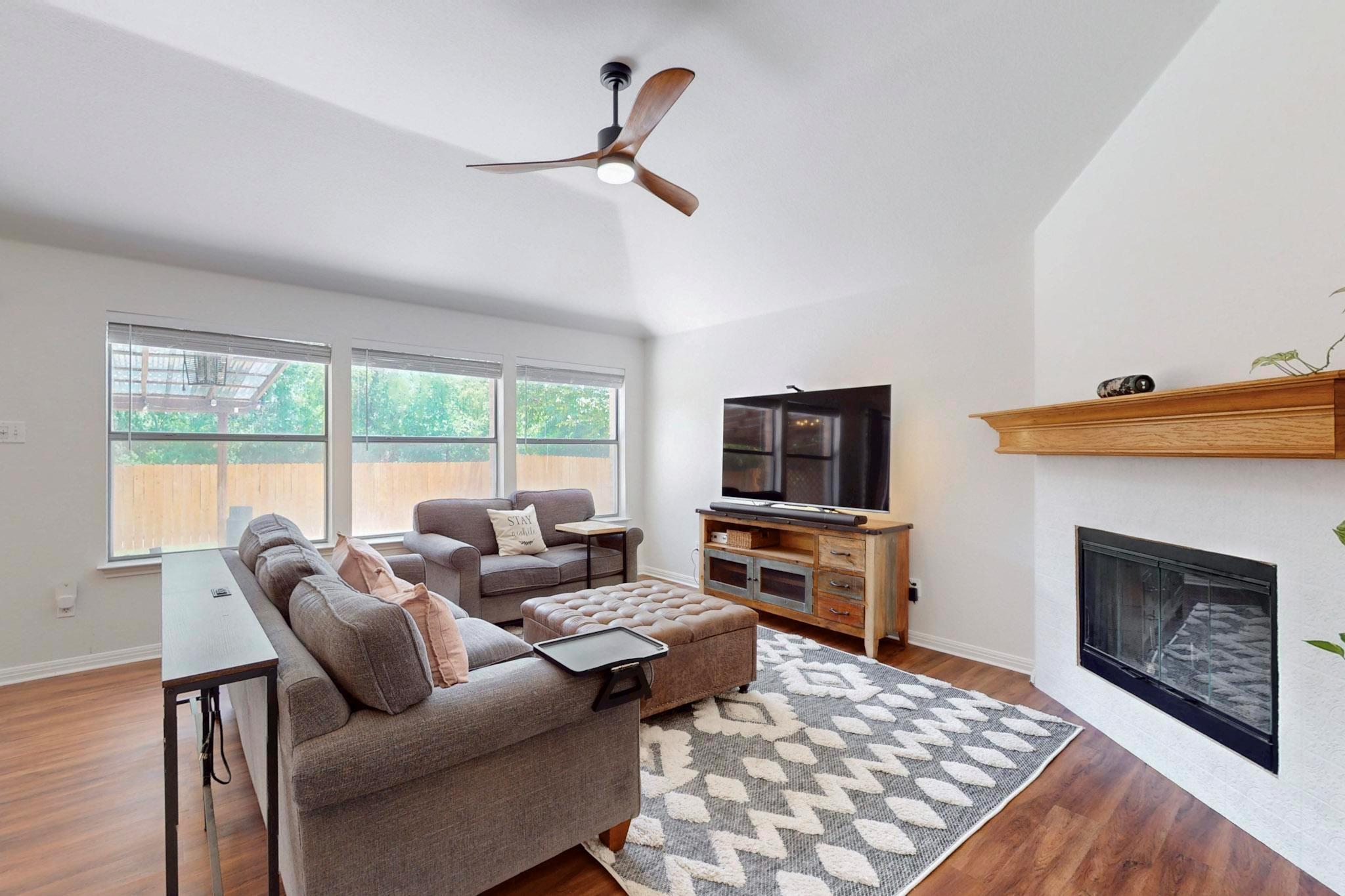 2508  Willow Way, photo 3