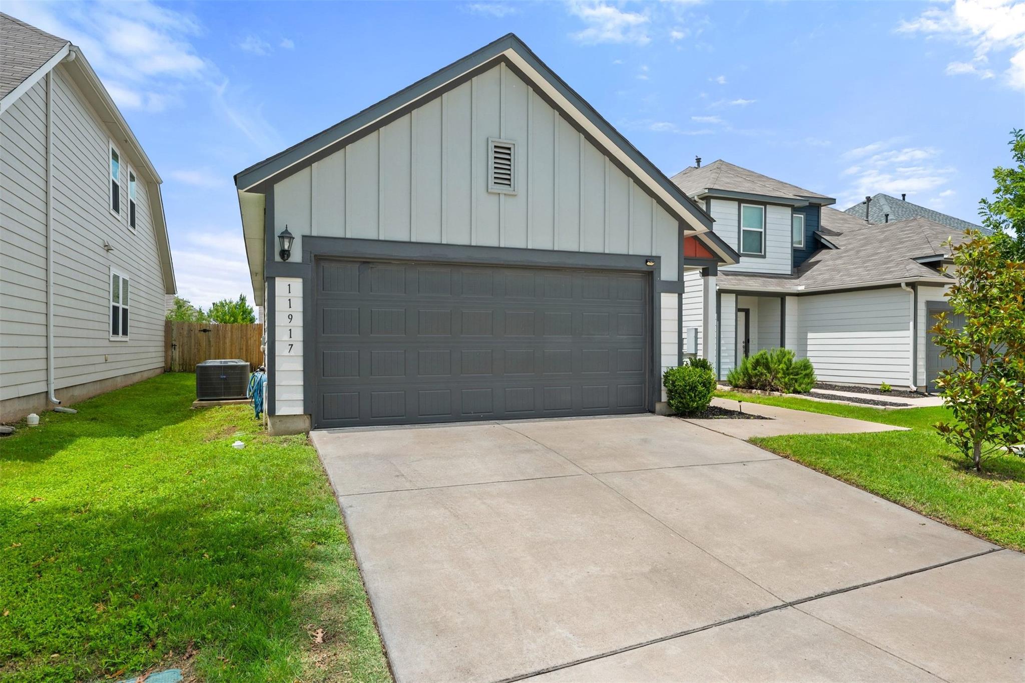 11917  Cimaizon Dr, photo 2