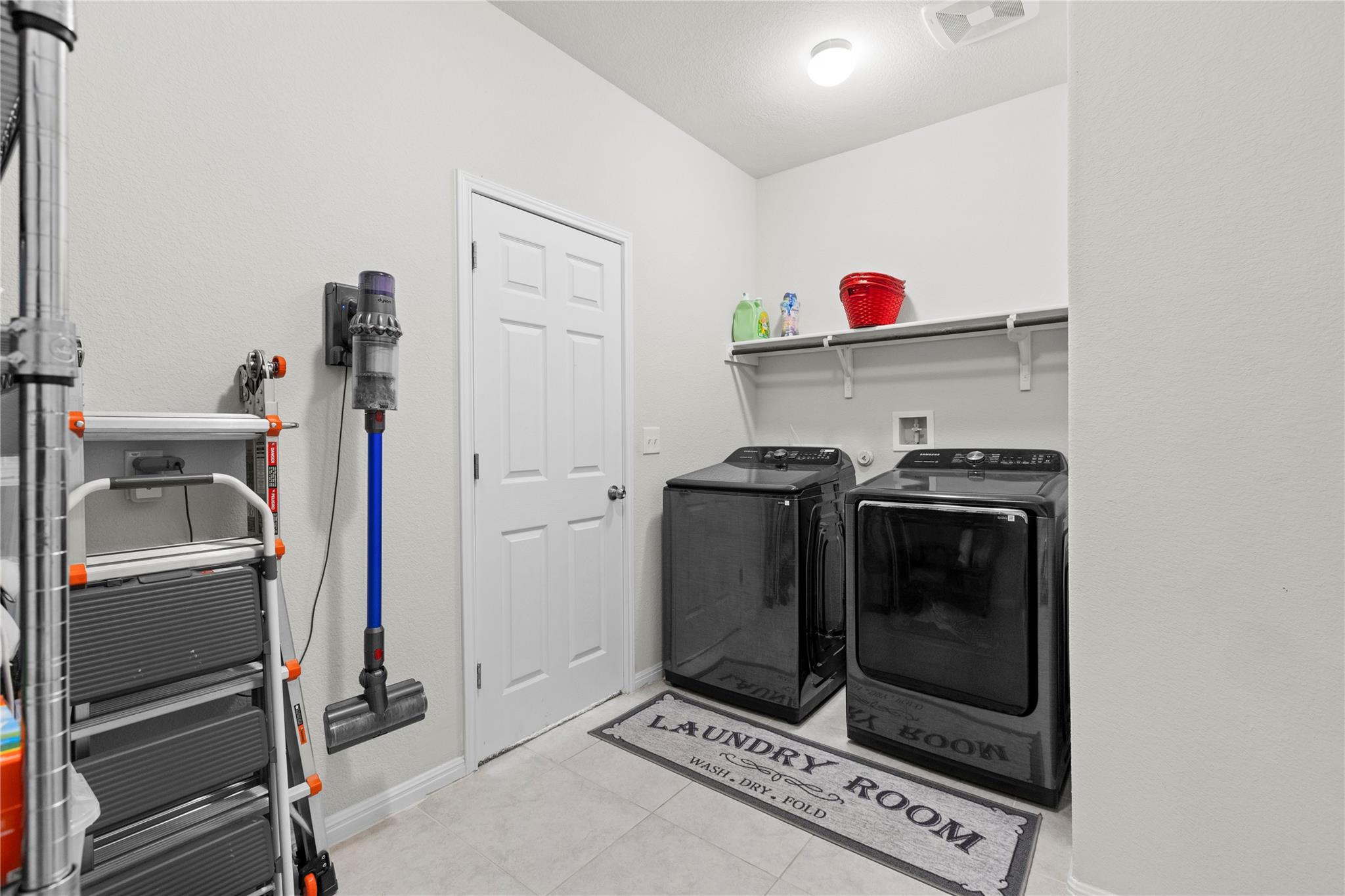 516  Arrowhead Vine St, photo 12