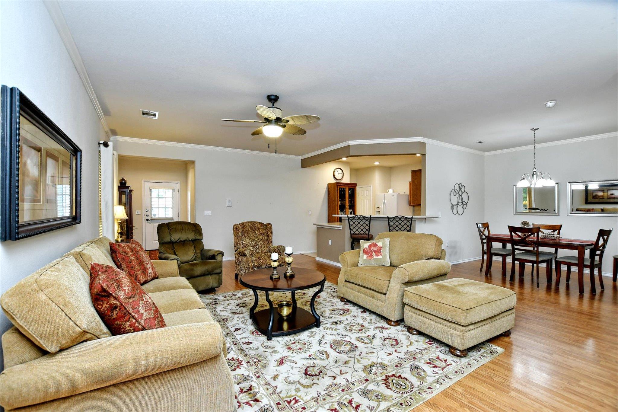 102  Portsmouth Dr, photo 9