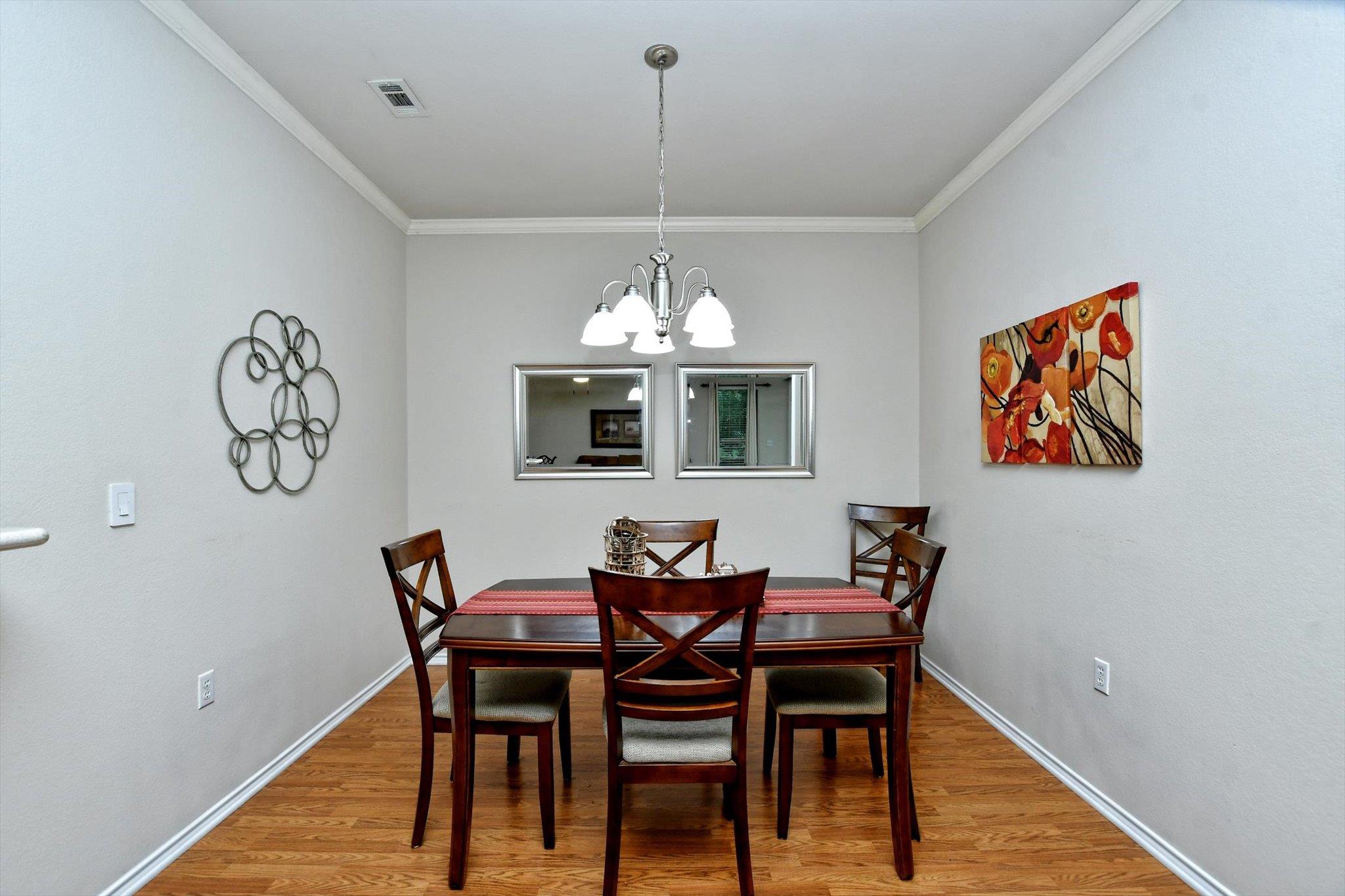 102  Portsmouth Dr, photo 10