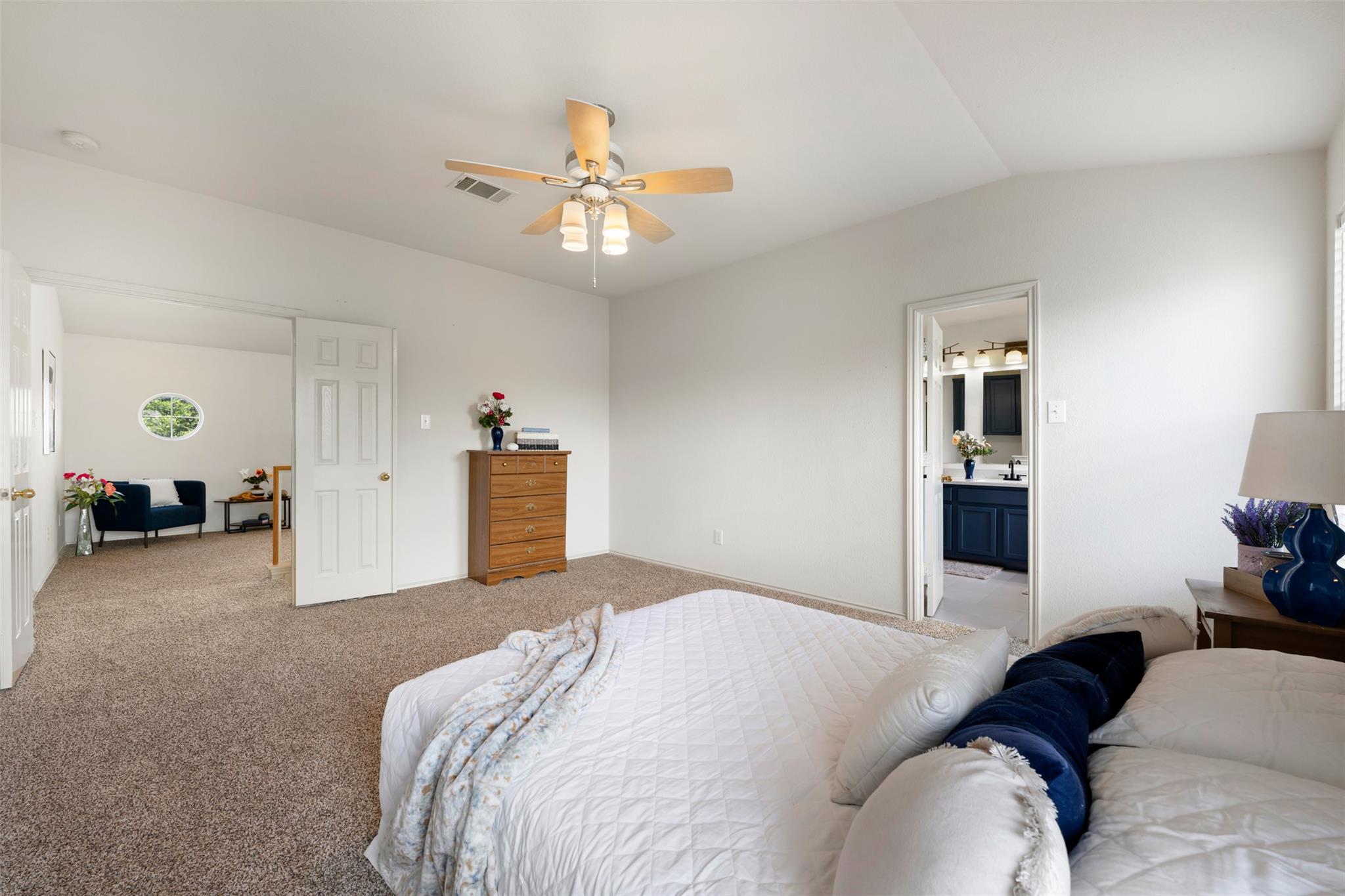 1104  Henderson Dr, photo 10