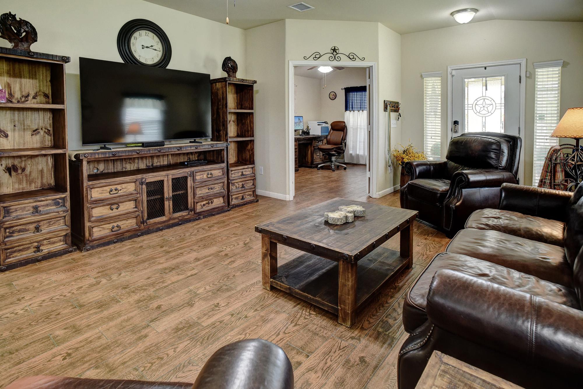409  S. Hunting Lodge Ln, photo 10