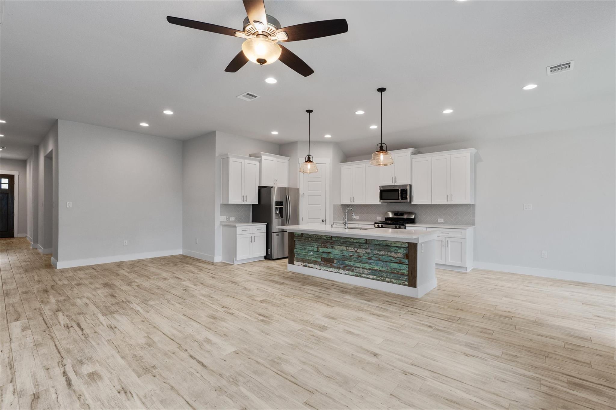 941  Del Raphael Dr, photo 5
