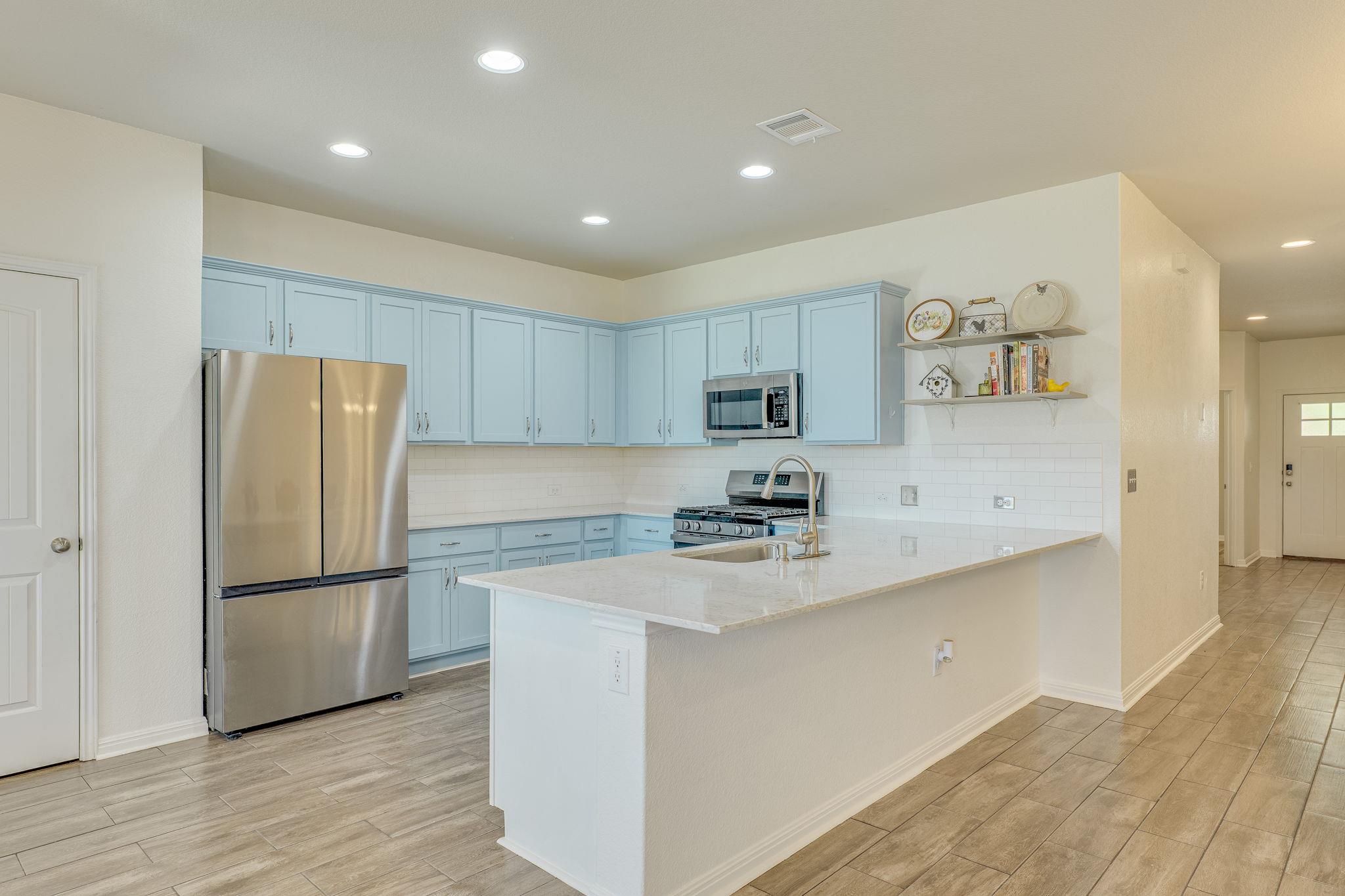 2420  Lobo Landing Cv, photo 3