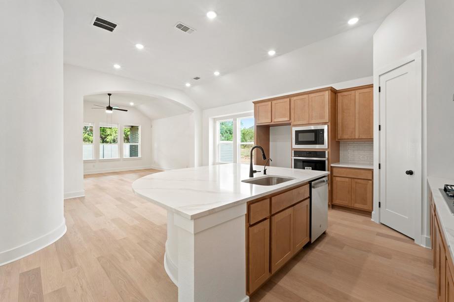 545  High Summit Dr, photo 6