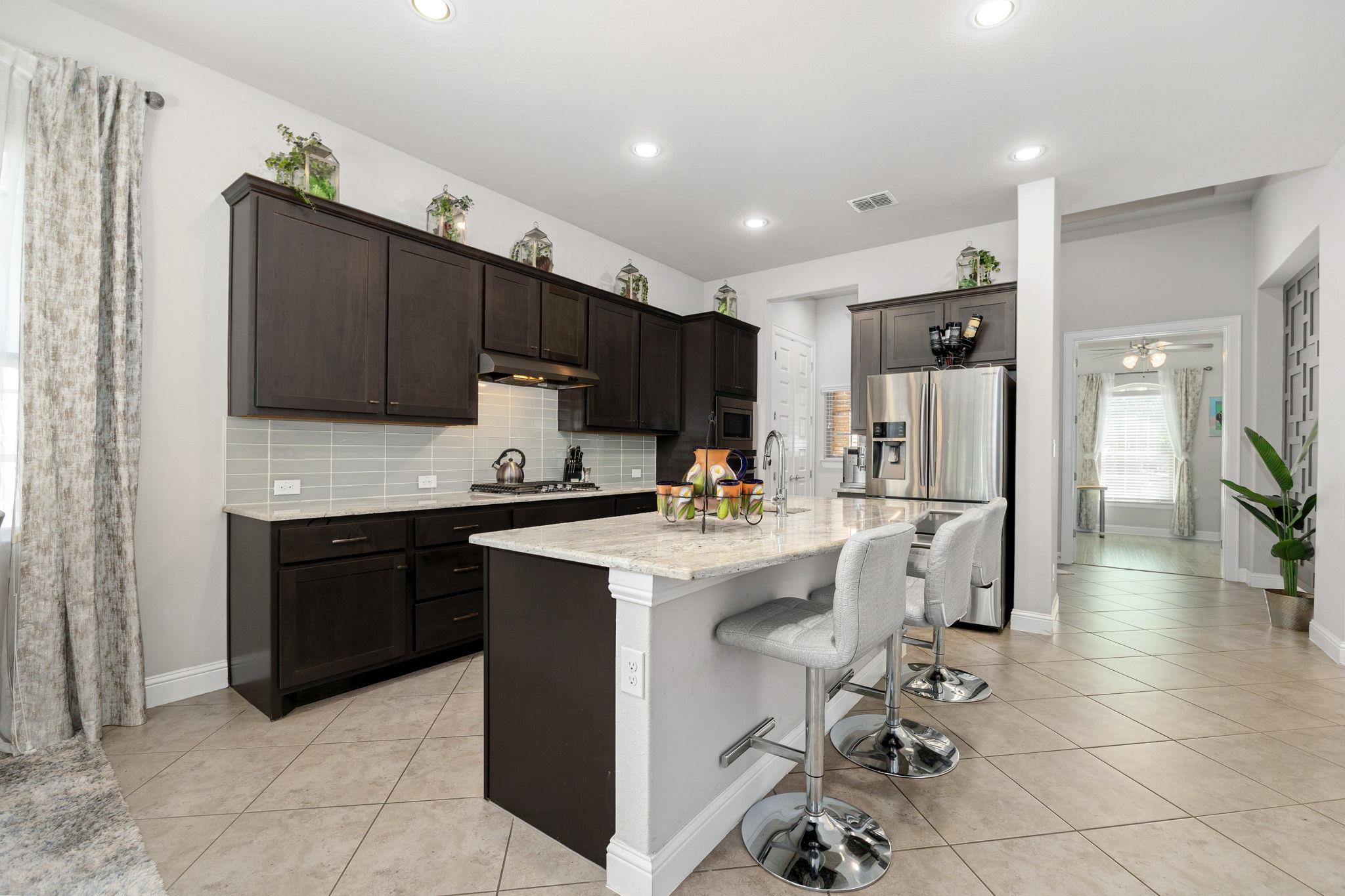 332  Ancient Oak Way, photo 8