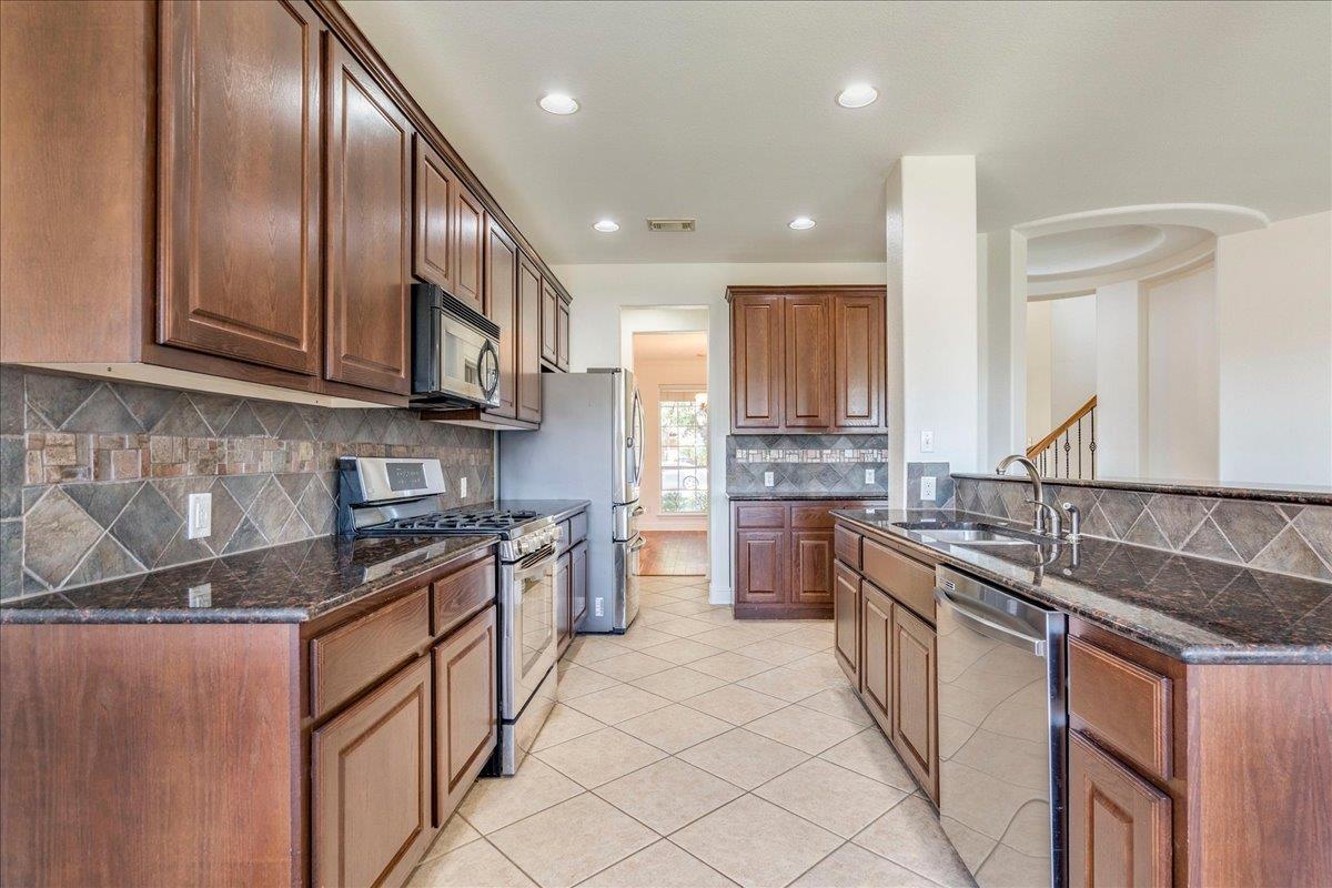 3831  Aqua Ln, photo 12