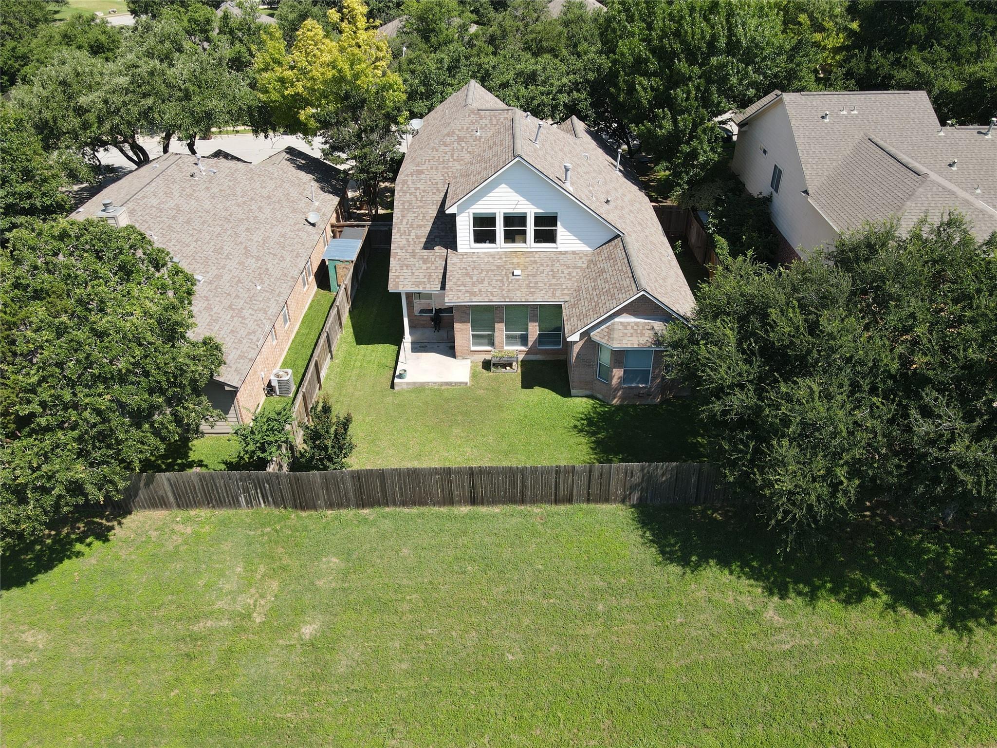 3831  Aqua Ln, photo 3