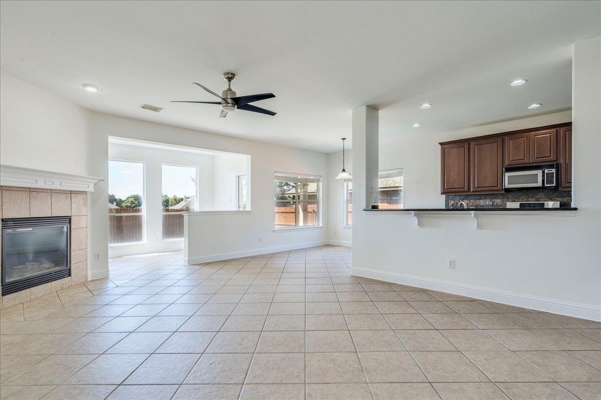 3831  Aqua Ln, photo 6
