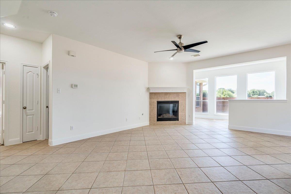 3831  Aqua Ln, photo 7