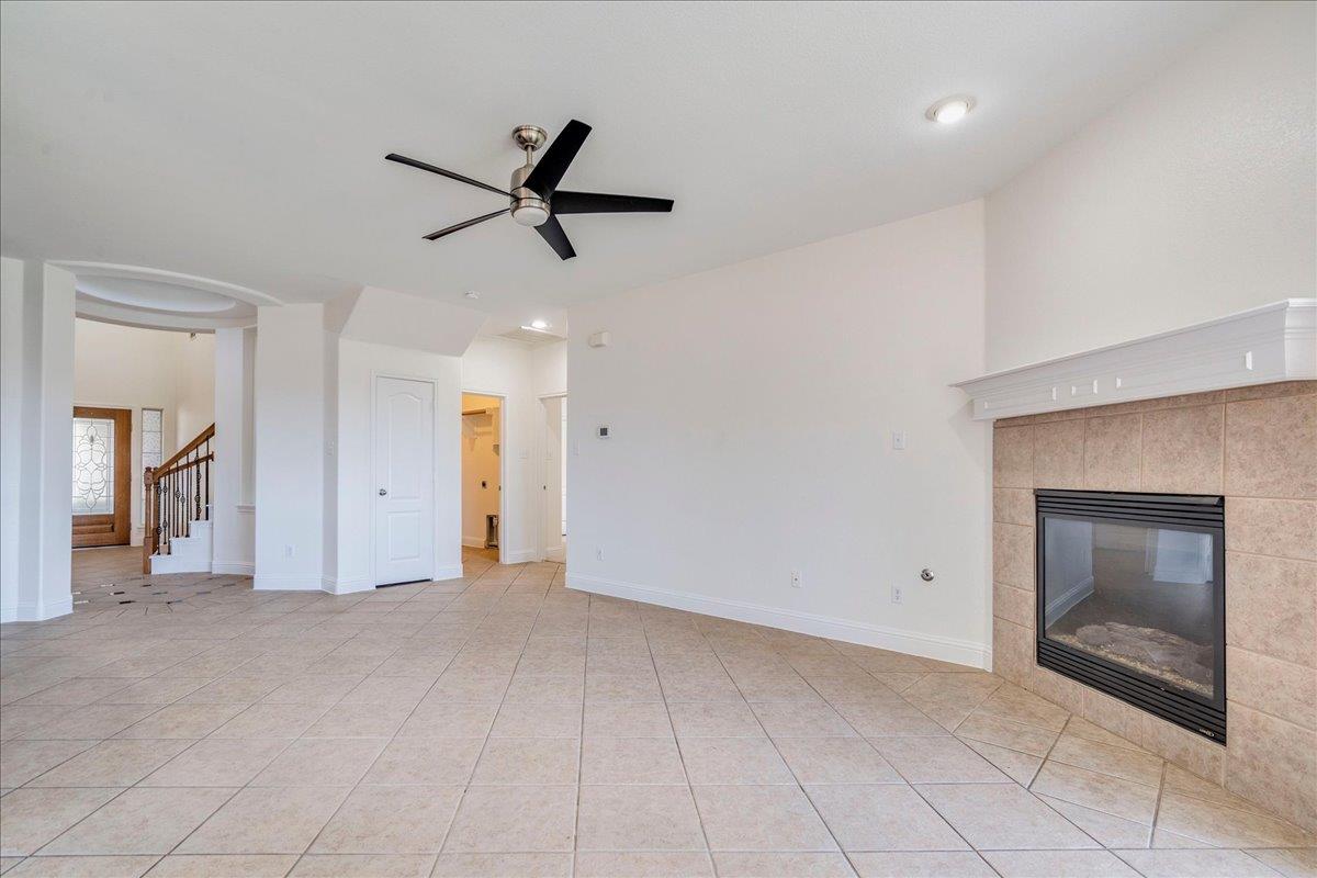 3831  Aqua Ln, photo 8