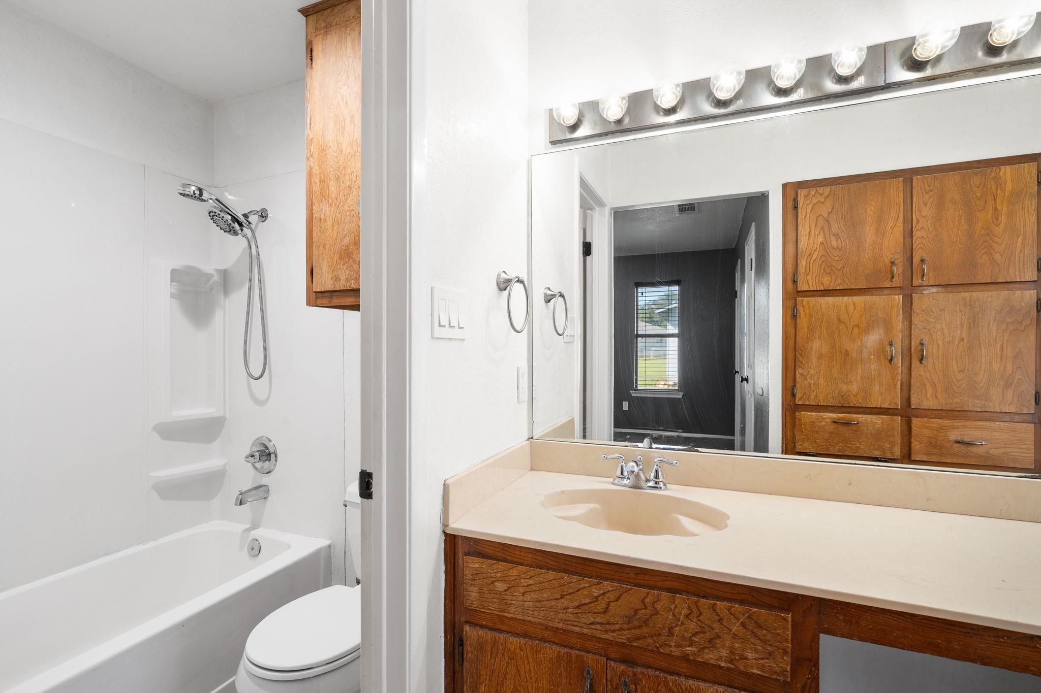 909  Garden View Dr, photo 10