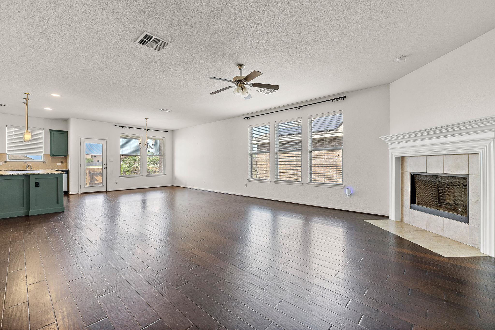 5628  Corsica Loop, photo 6
