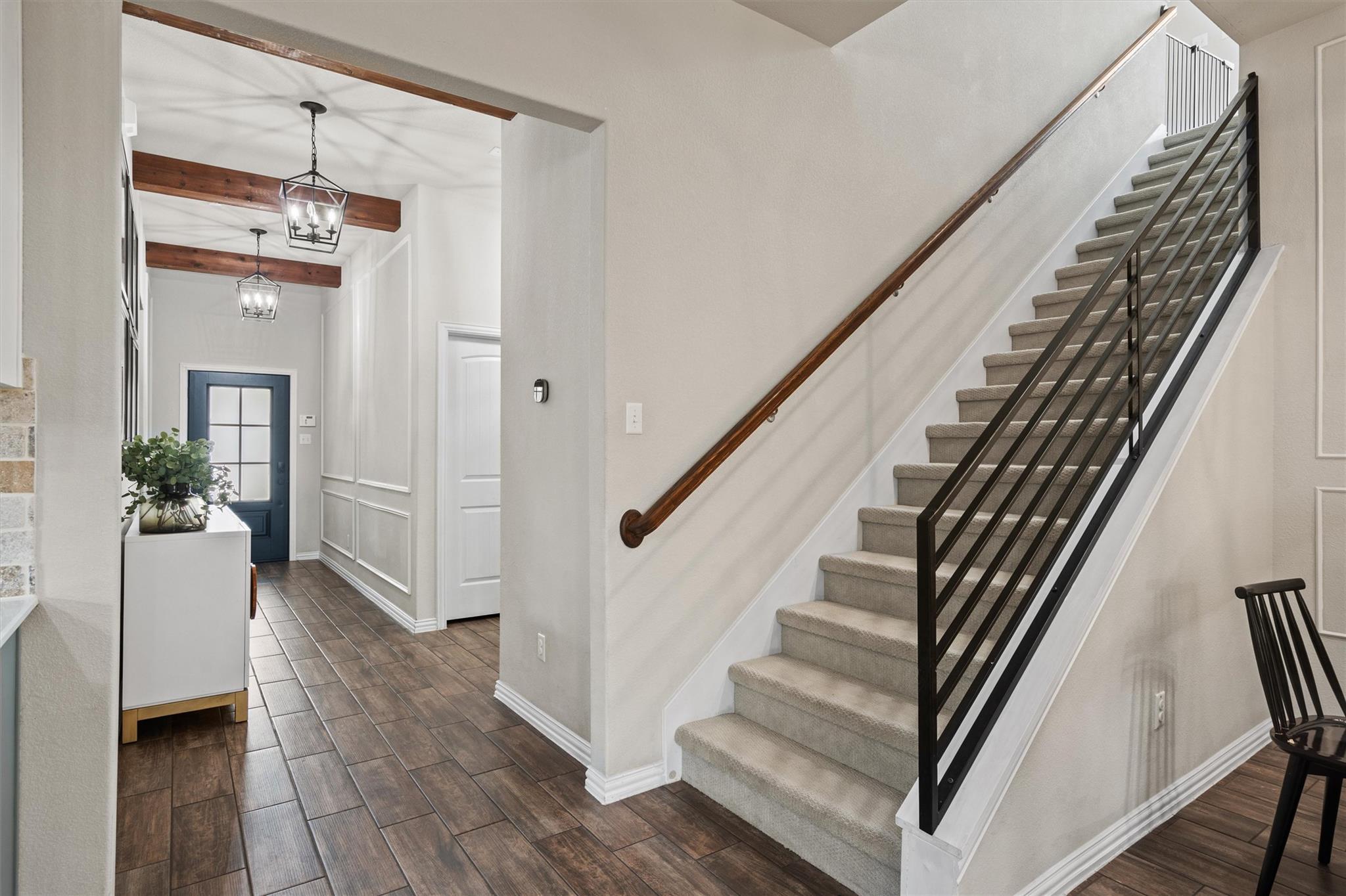 705  Hereford Loop, photo 3