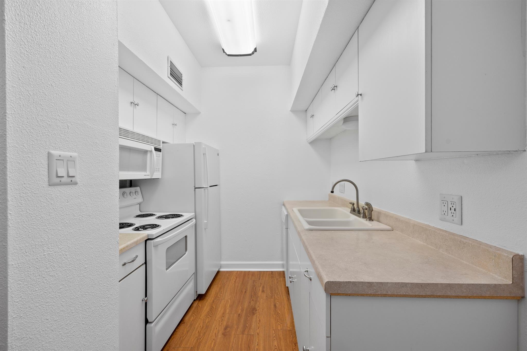 3316  Guadalupe St  #213, photo 9
