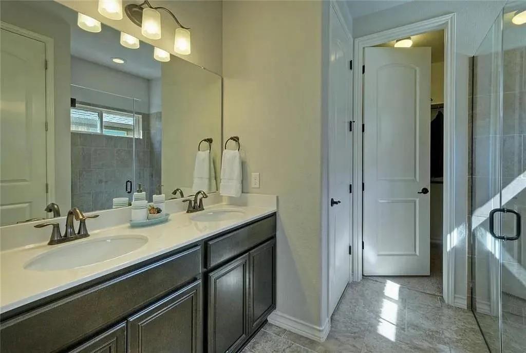 1324  Clearwing Cir, photo 6