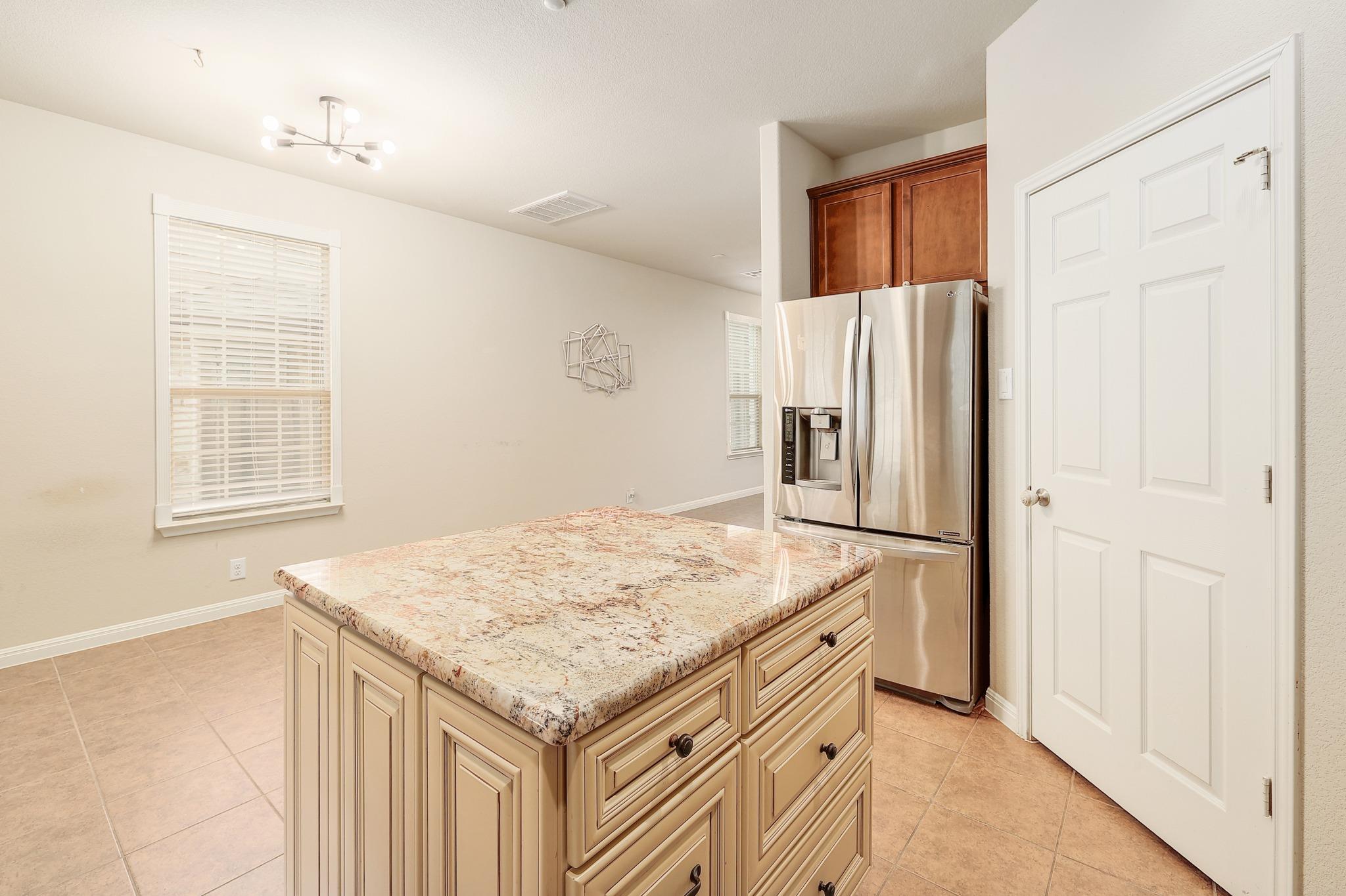 1310  Parmer Ln  #1902, photo 12