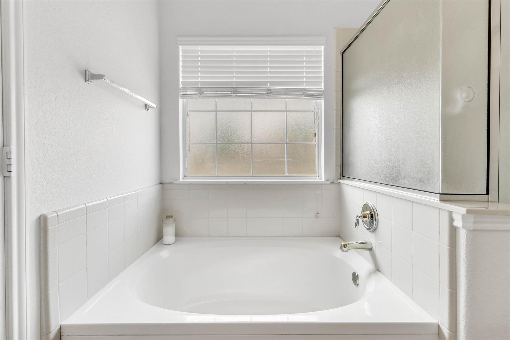 460  Waterleaf Blvd, photo 12