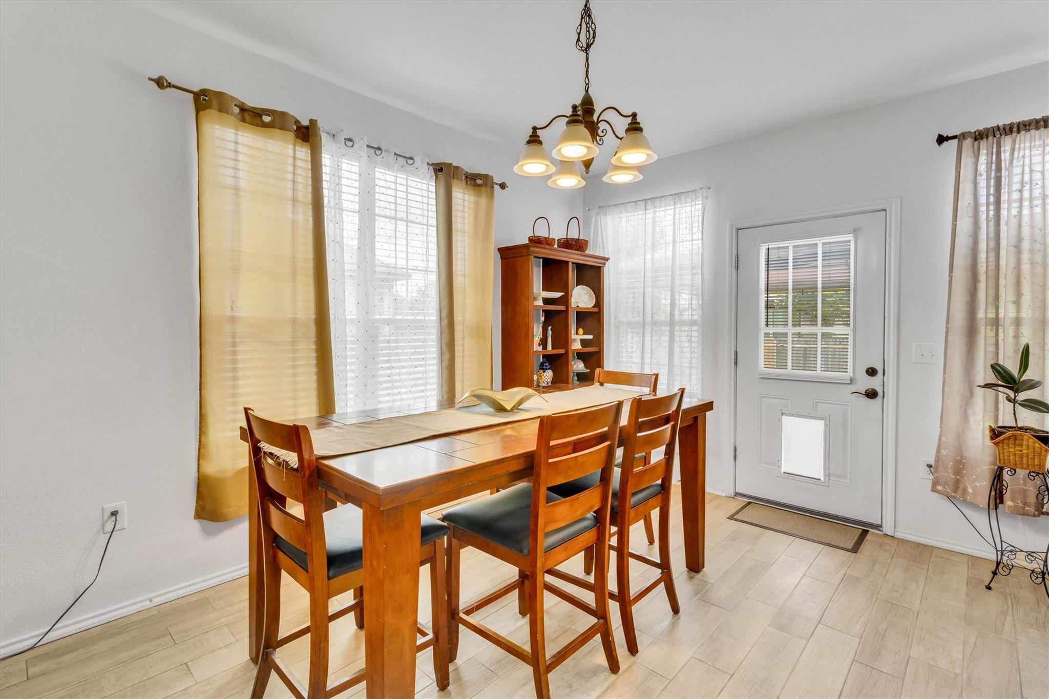 460  Waterleaf Blvd, photo 6