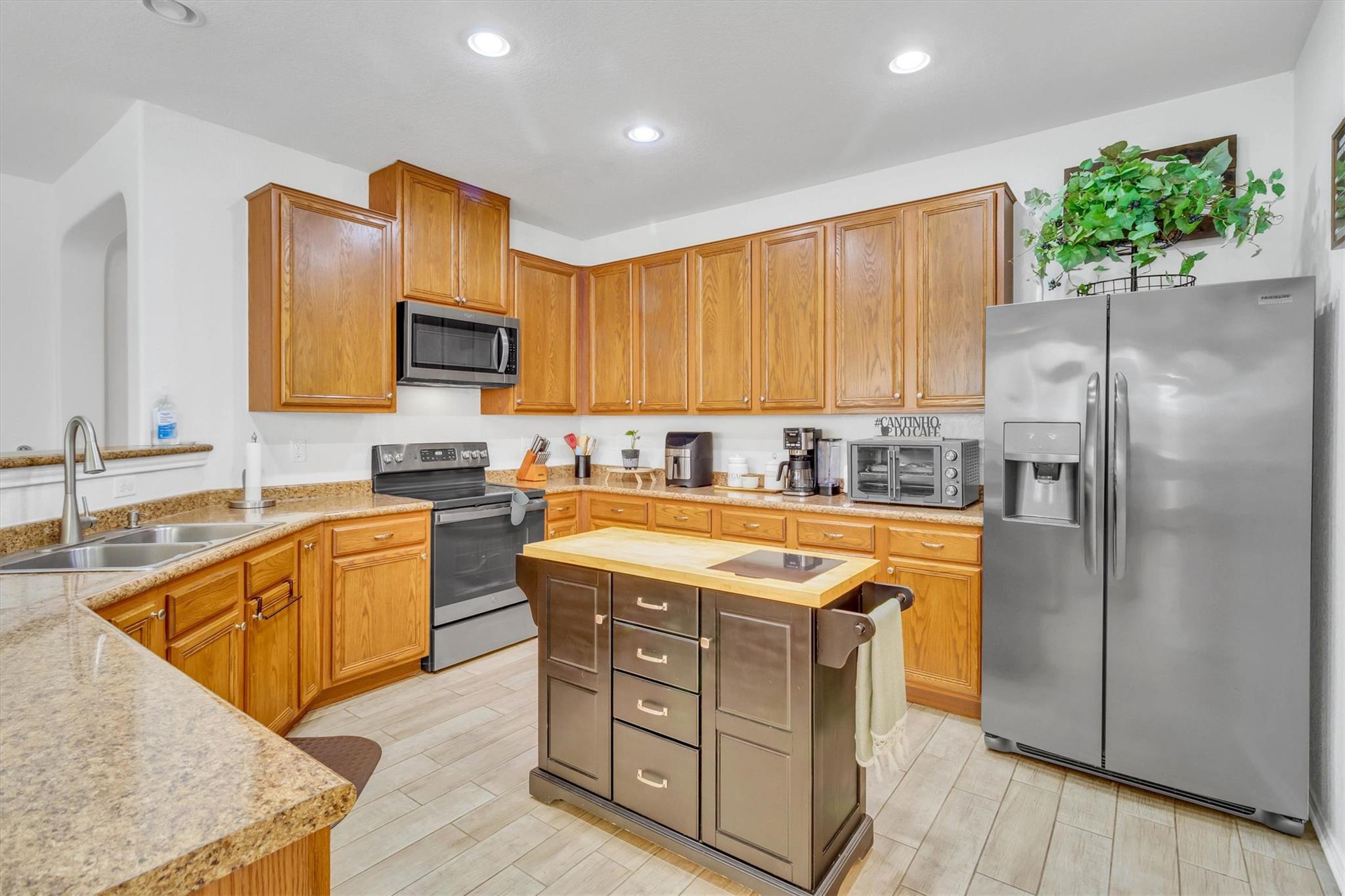 460  Waterleaf Blvd, photo 8