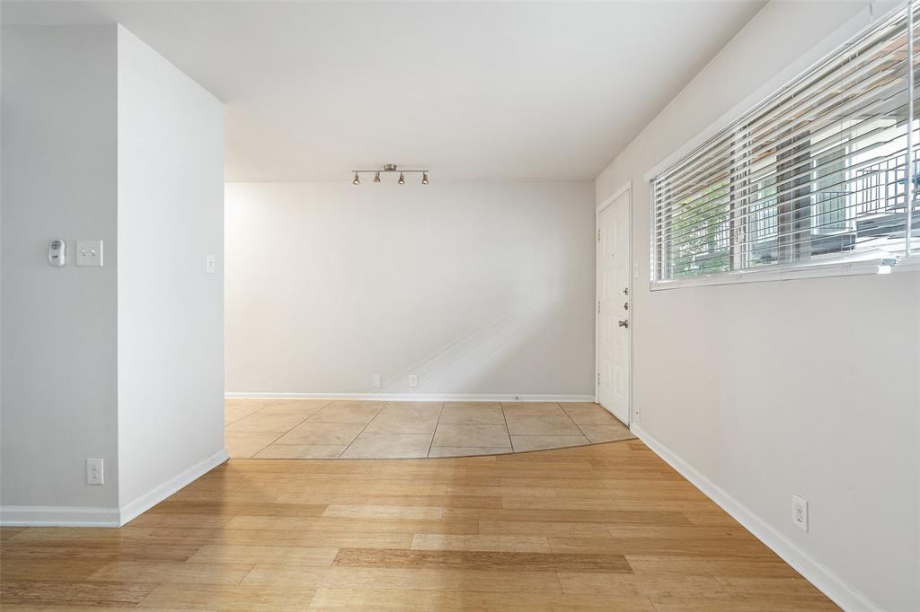 2404  Longview St  #105, photo 9
