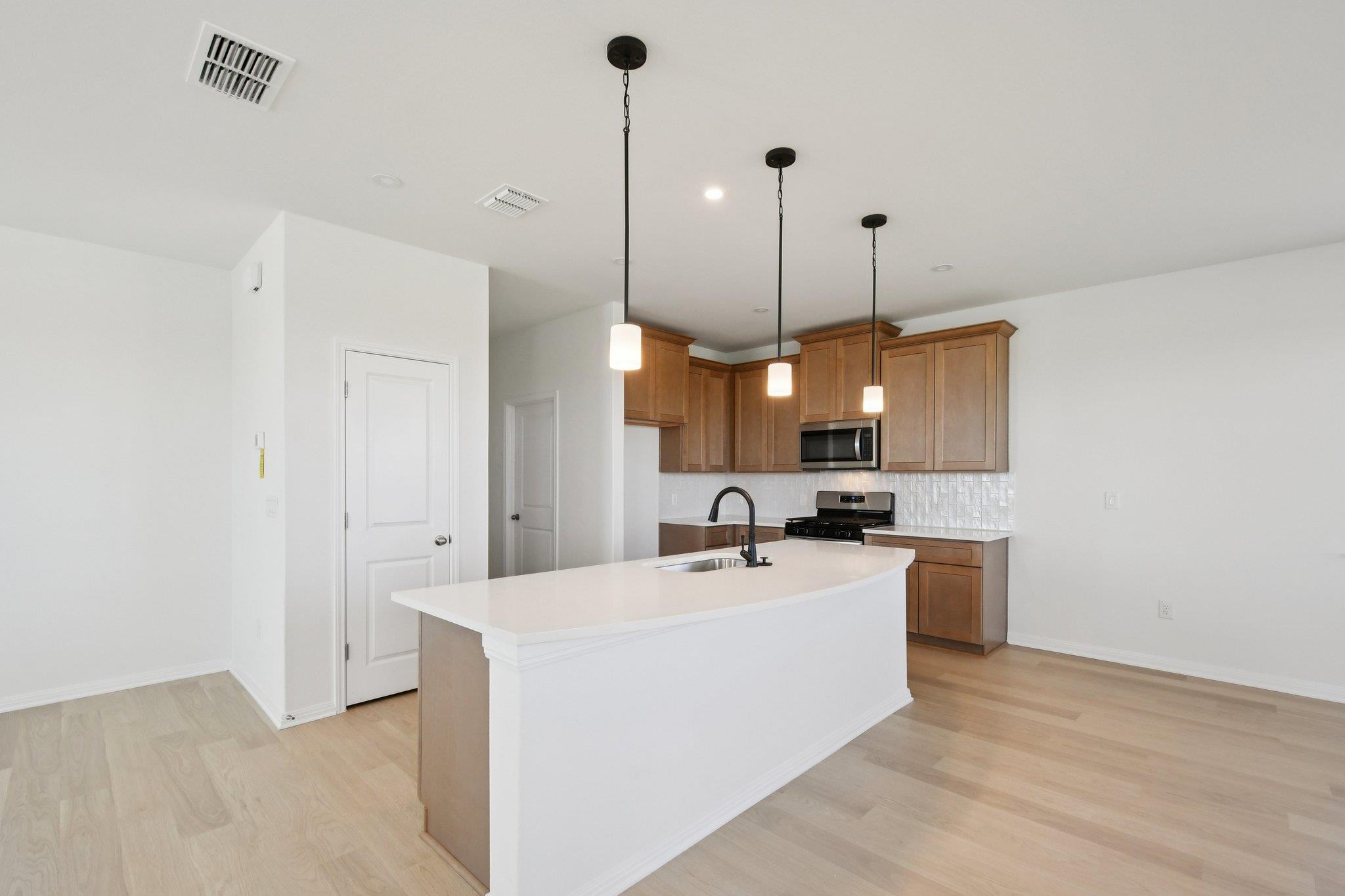 11408  Crazy Alice Run, photo 12