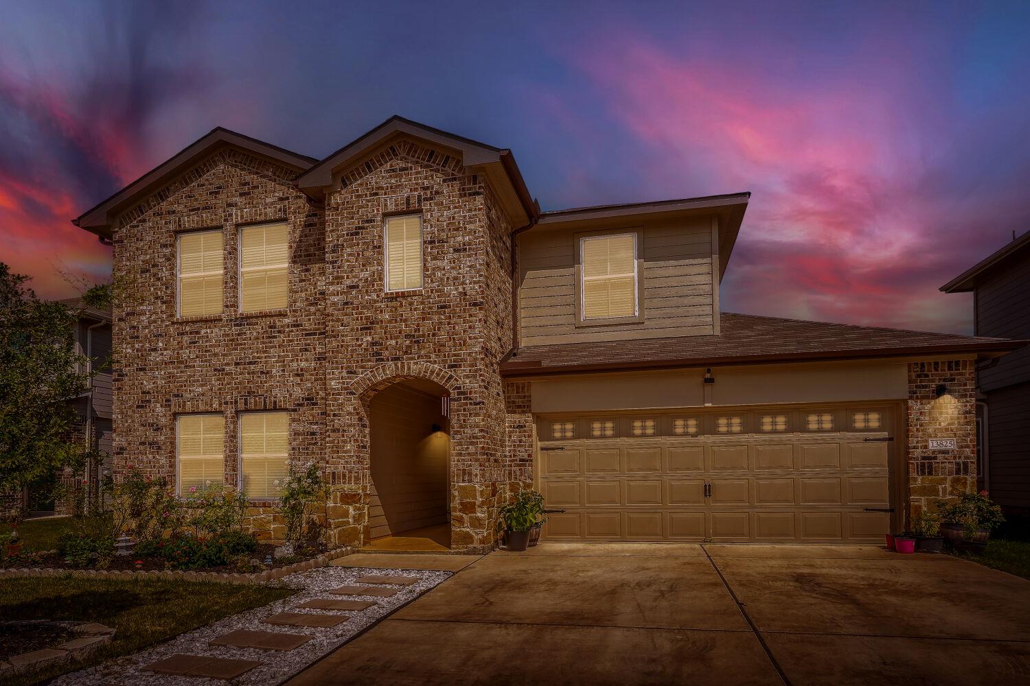 13825  Thomas Wheeler Way, photo 2