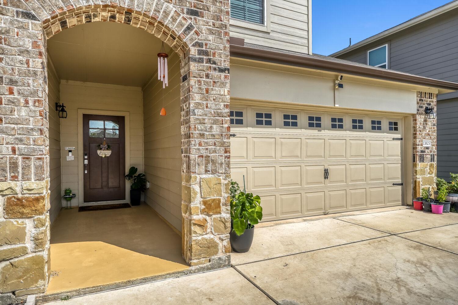 13825  Thomas Wheeler Way, photo 3