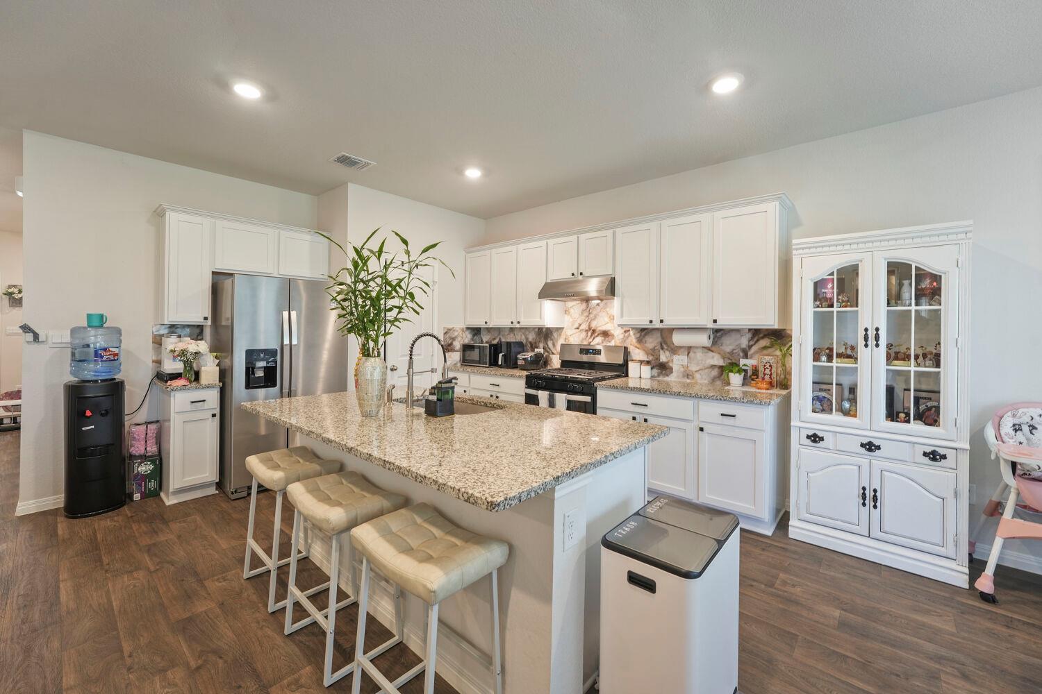13825  Thomas Wheeler Way, photo 6