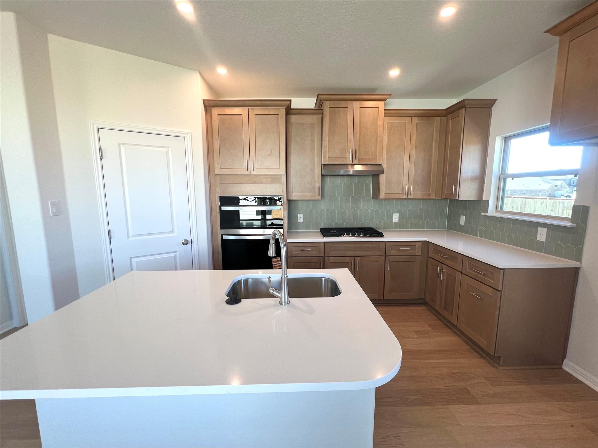 141  White Horses Dr, photo 4