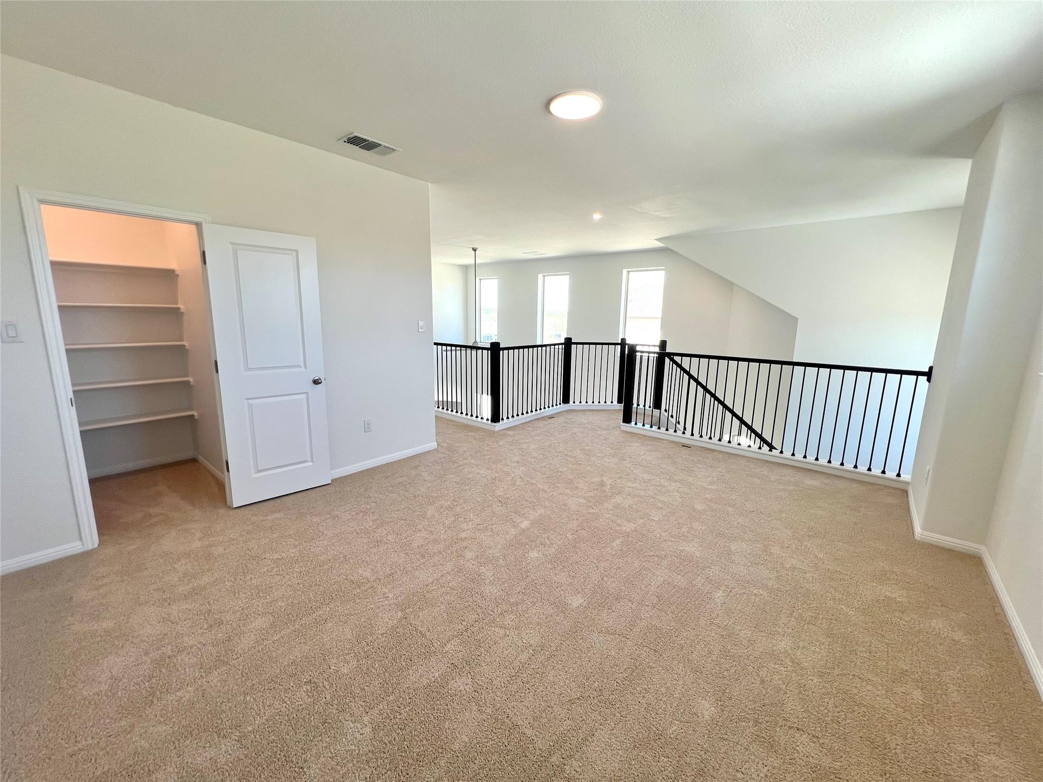 141  White Horses Dr, photo 5