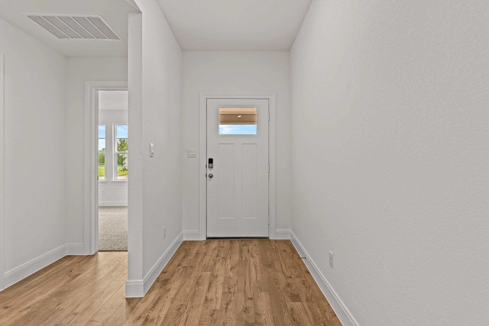156  Great Northern Dr, photo 2