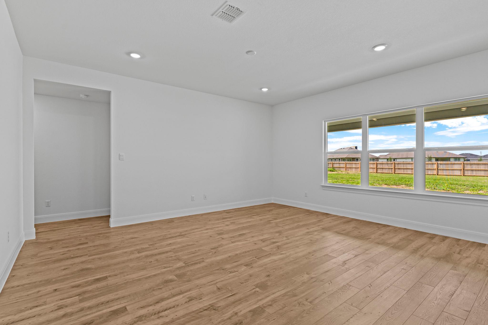 156  Great Northern Dr, photo 7