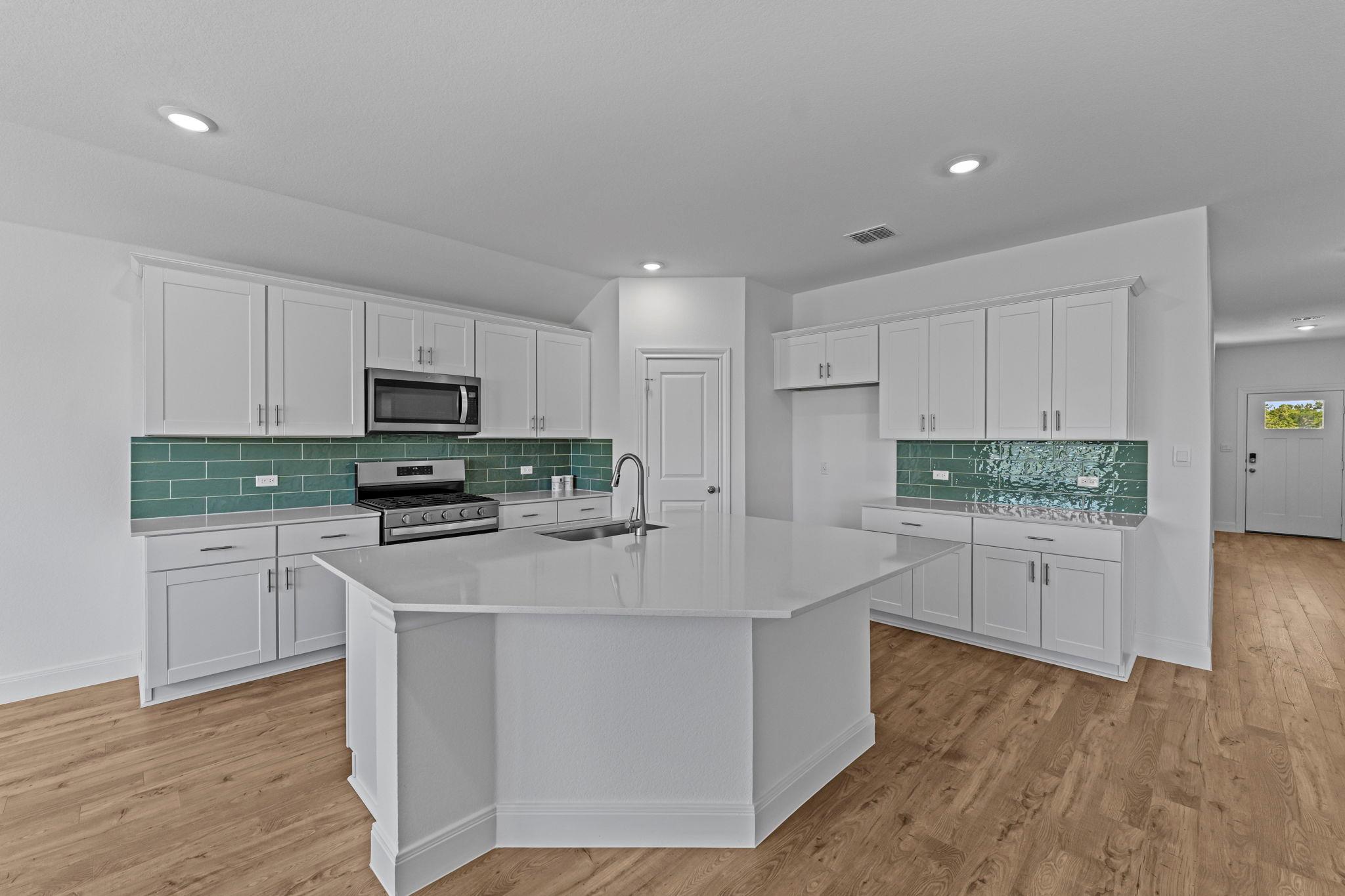 156  Great Northern Dr, photo 8