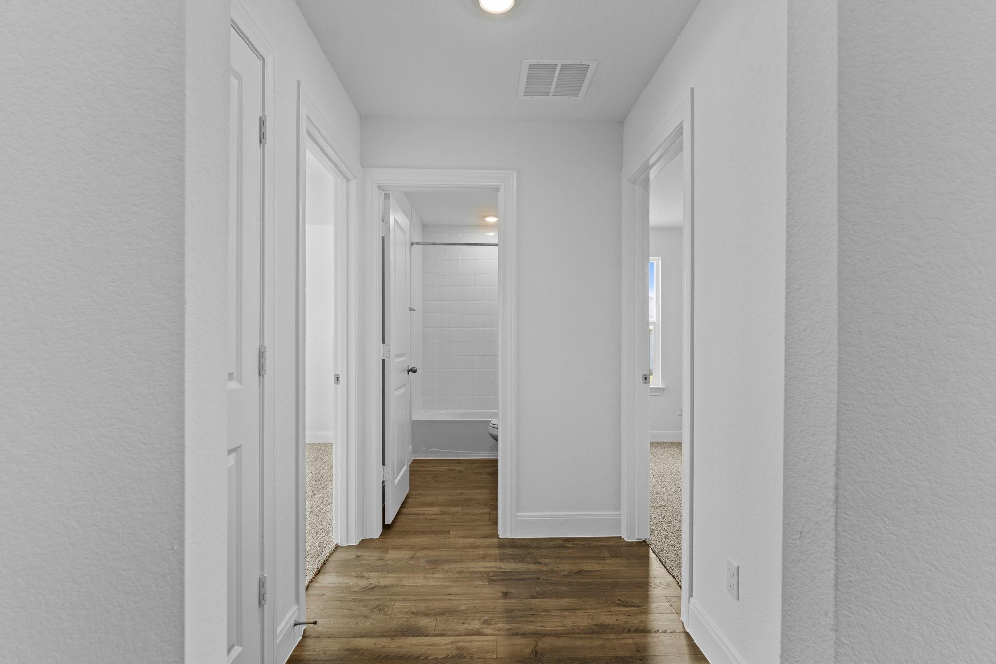 137  Union Pacific Dr, photo 4