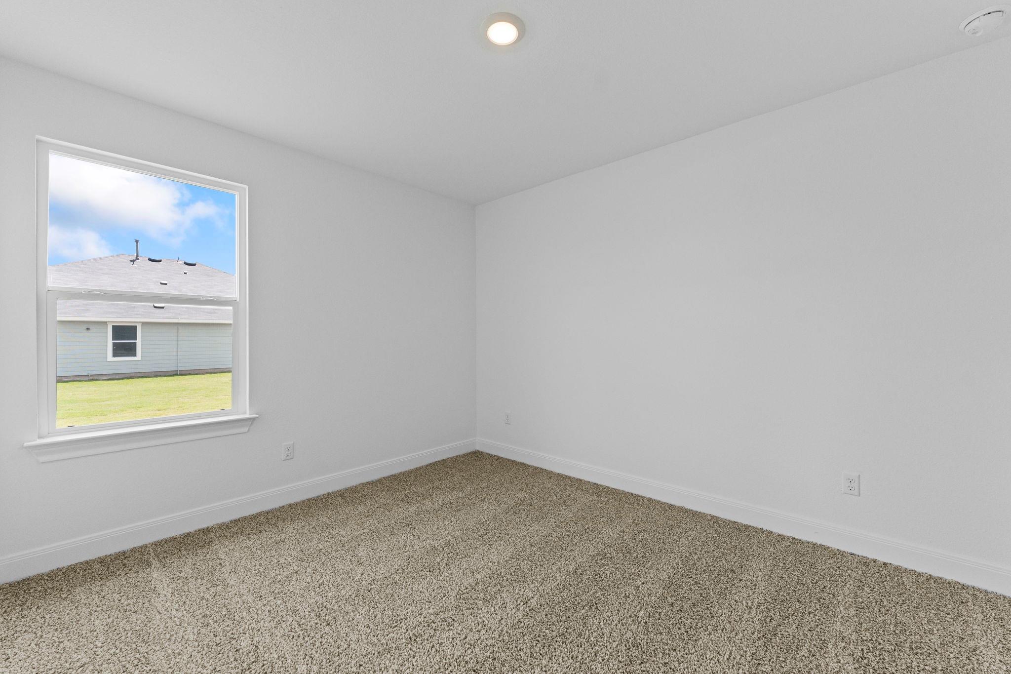 137  Union Pacific Dr, photo 5