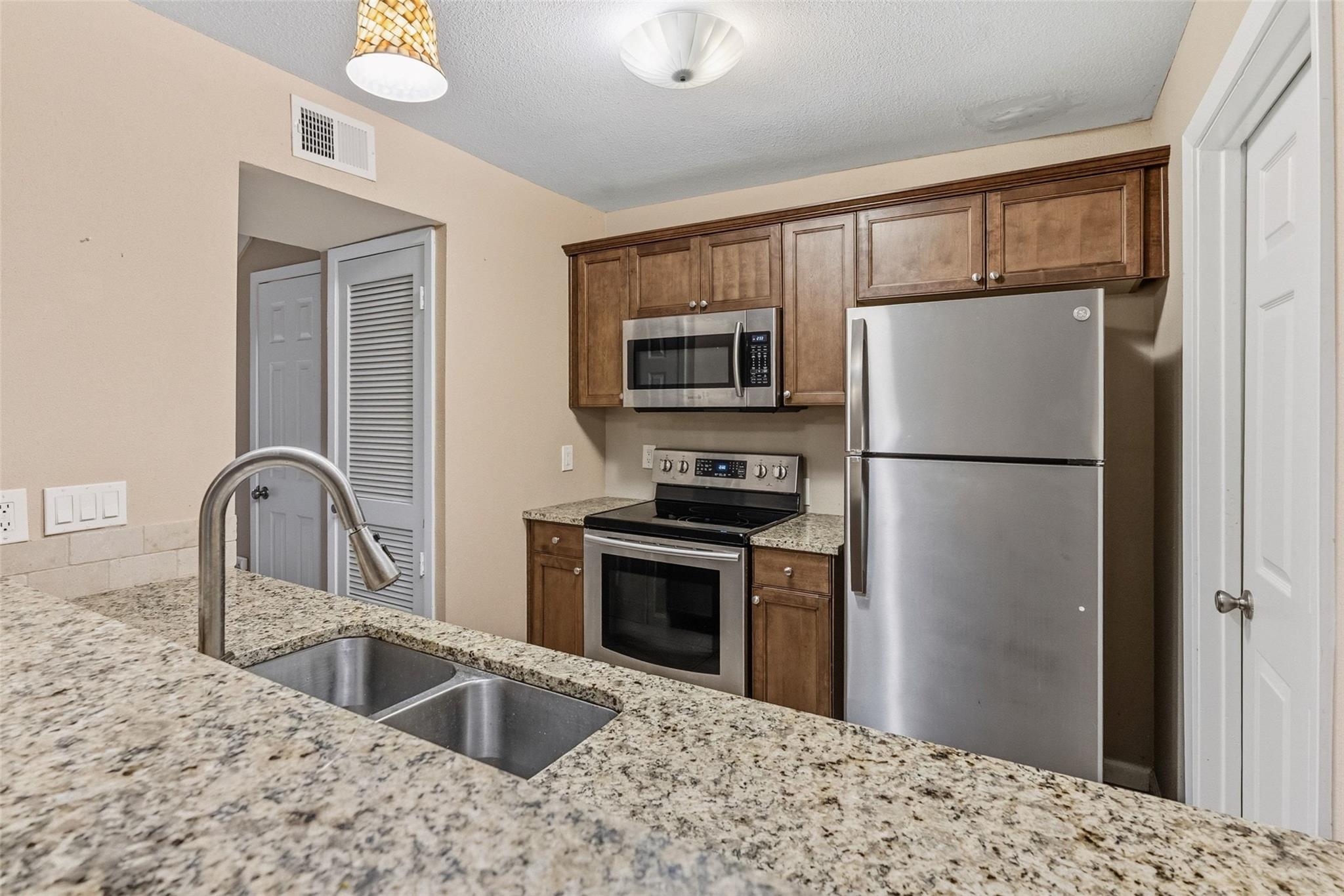702  Castle Ridge Rd  #C, photo 9