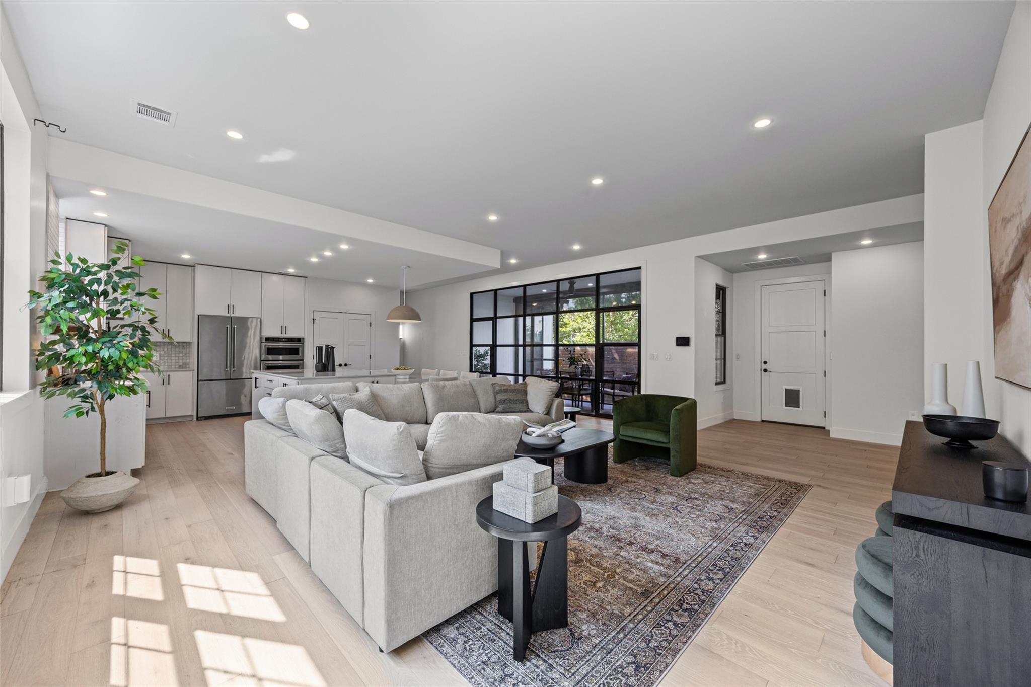 3102  Brinwood Ave, photo 4