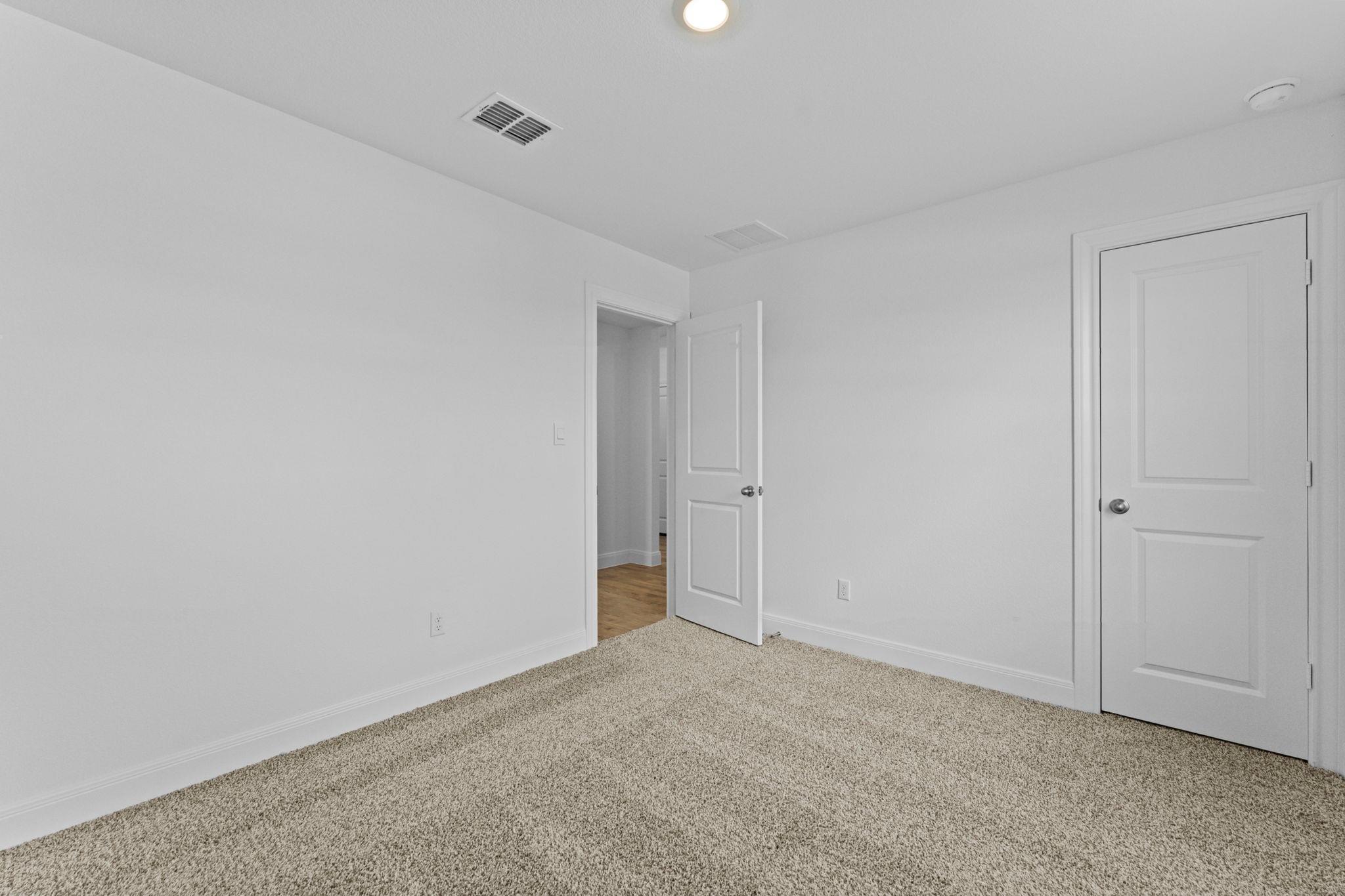 119  Union Pacific Dr, photo 12