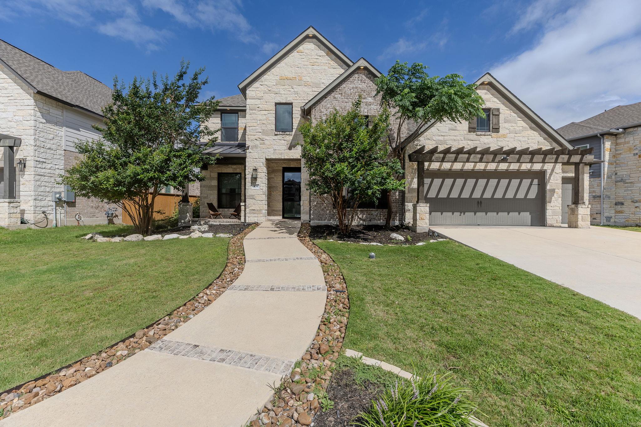 109  Leon Loop, photo 2