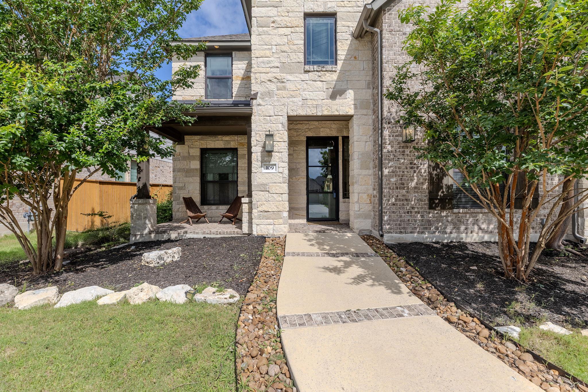 109  Leon Loop, photo 3